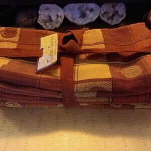 Classic designs cloth Napkins pumpkin Print 4-Pack NEW~~BEAUTIFUL!!